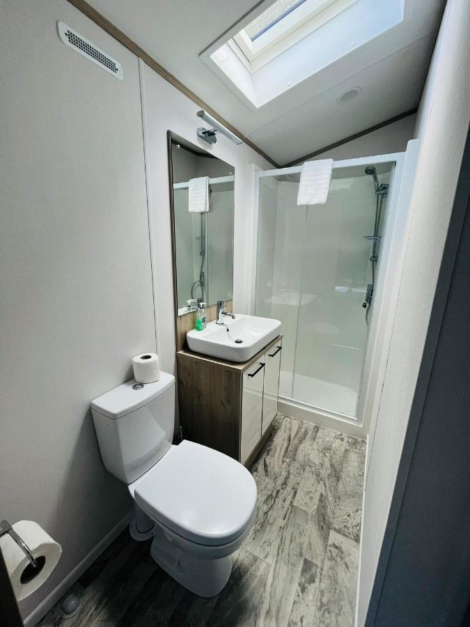 Fir Tree Lodge With Hot Tub York Bagian luar foto